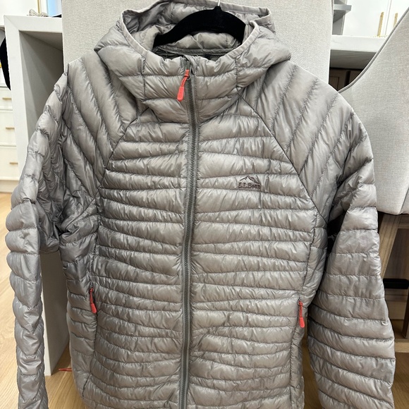 LL Bean Ultralight 850 Women’s Down Sweater Jacket - Size Large Petite - Picture 1 of 7